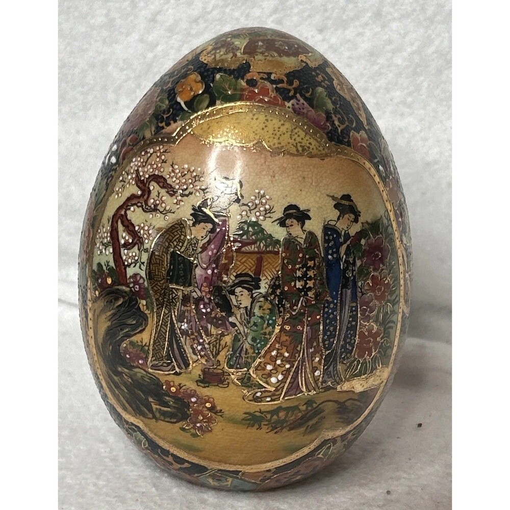 Vintage Japanese Royal Satsuma Pictorial Egg 7" Gold Gilt Hand Painted